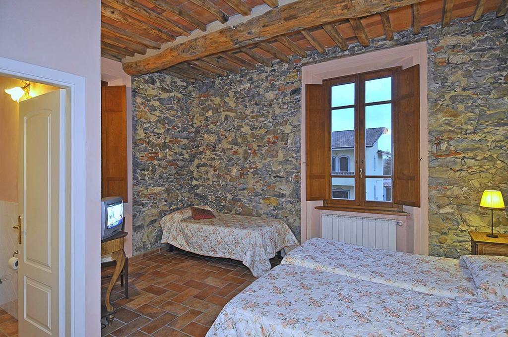 Le Ginestre B & B Massarosa Pokoj fotografie